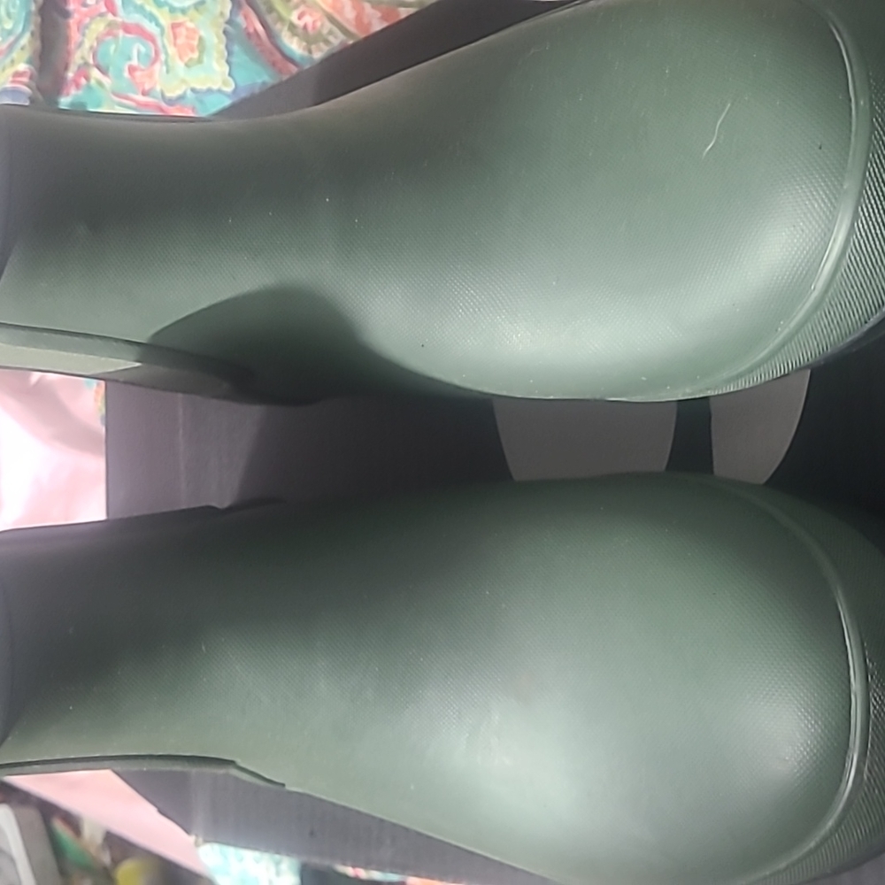 Bogs women size 10 new